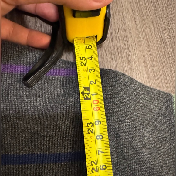 Coogi Style Tosani Sweater Vintage made in Canada Size M - Picture 3 of 4